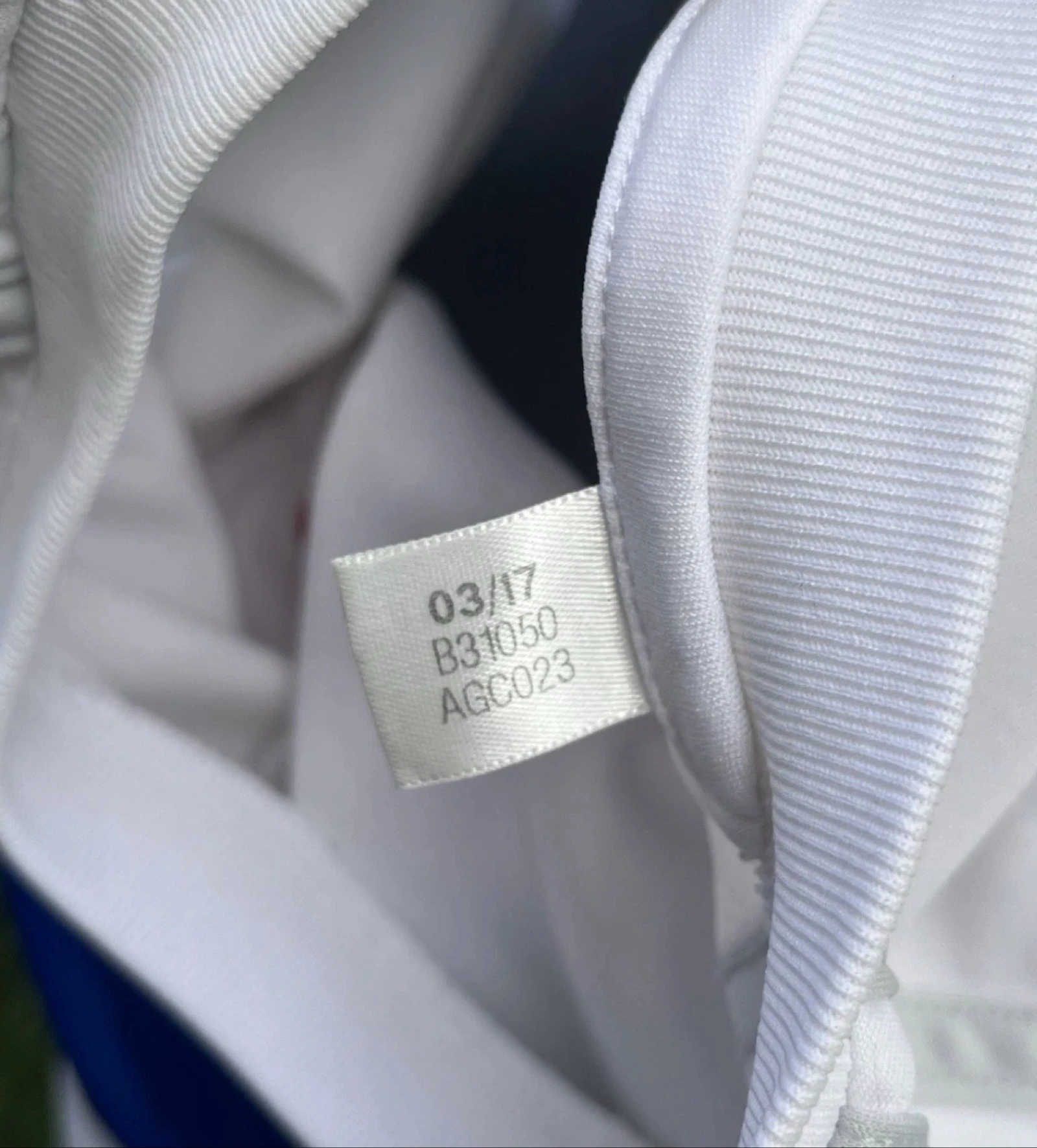 Camiseta oficial del Olympique Lyonnais – photo 8